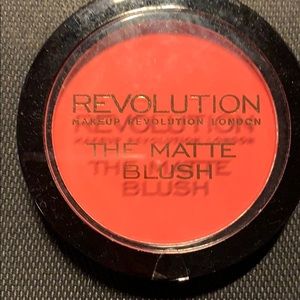 Makeup Revolution The Matte Blush NEW